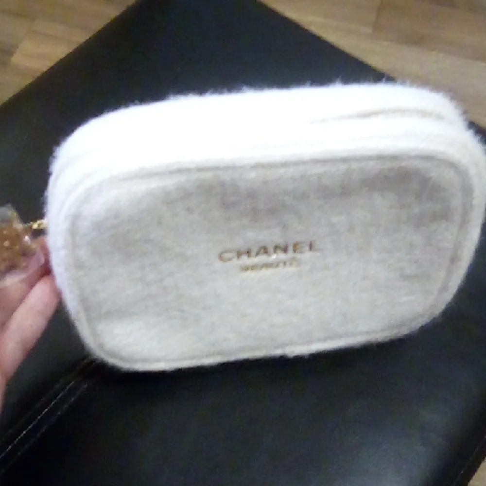 Chanel  Cosmetic Bag With Snowflake Charm New Bonus Random Beauty Items